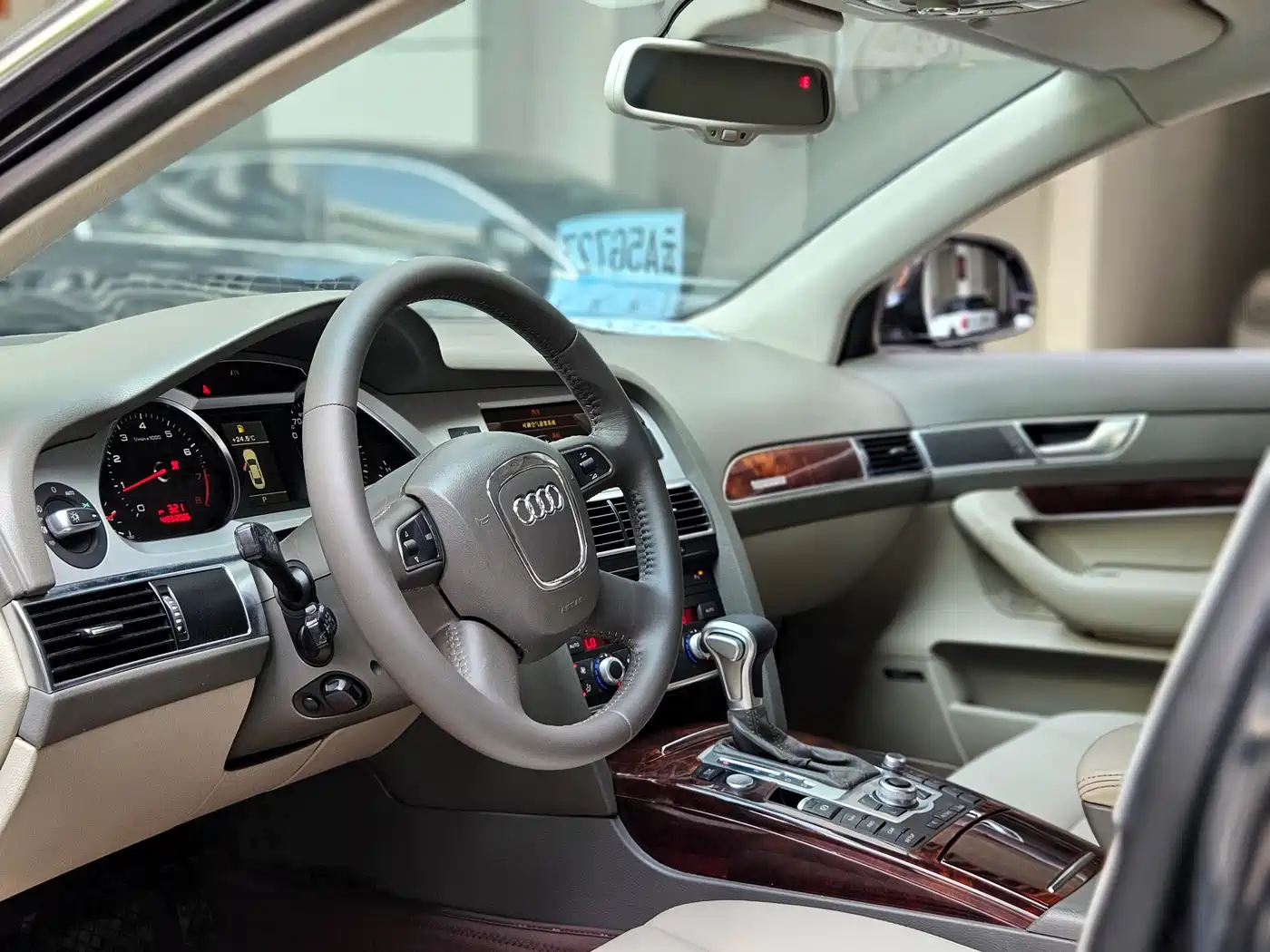 Audi A6L 2011 3.0 TFSI quattro Luxury фото 7