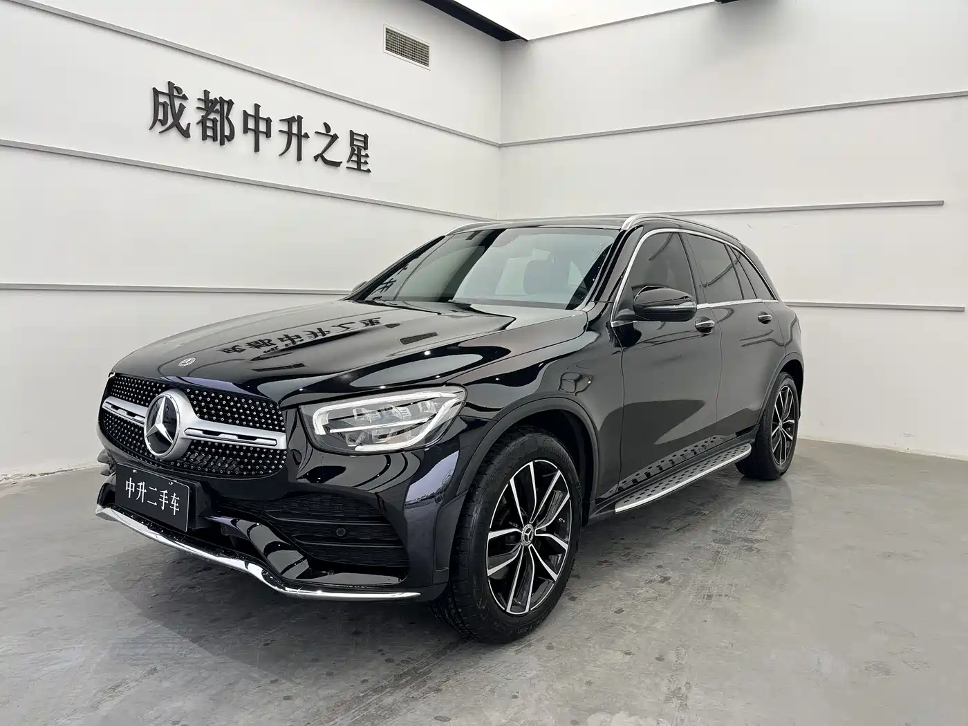 MERCEDES-BENZ GLC