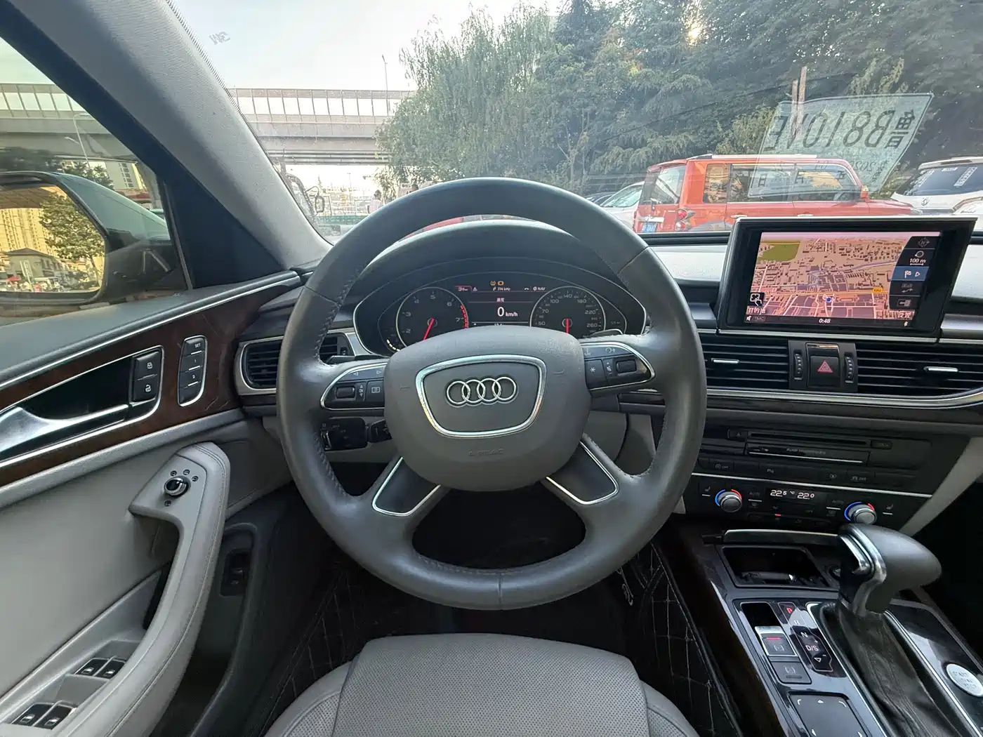 Фото 9 - Audi A6L