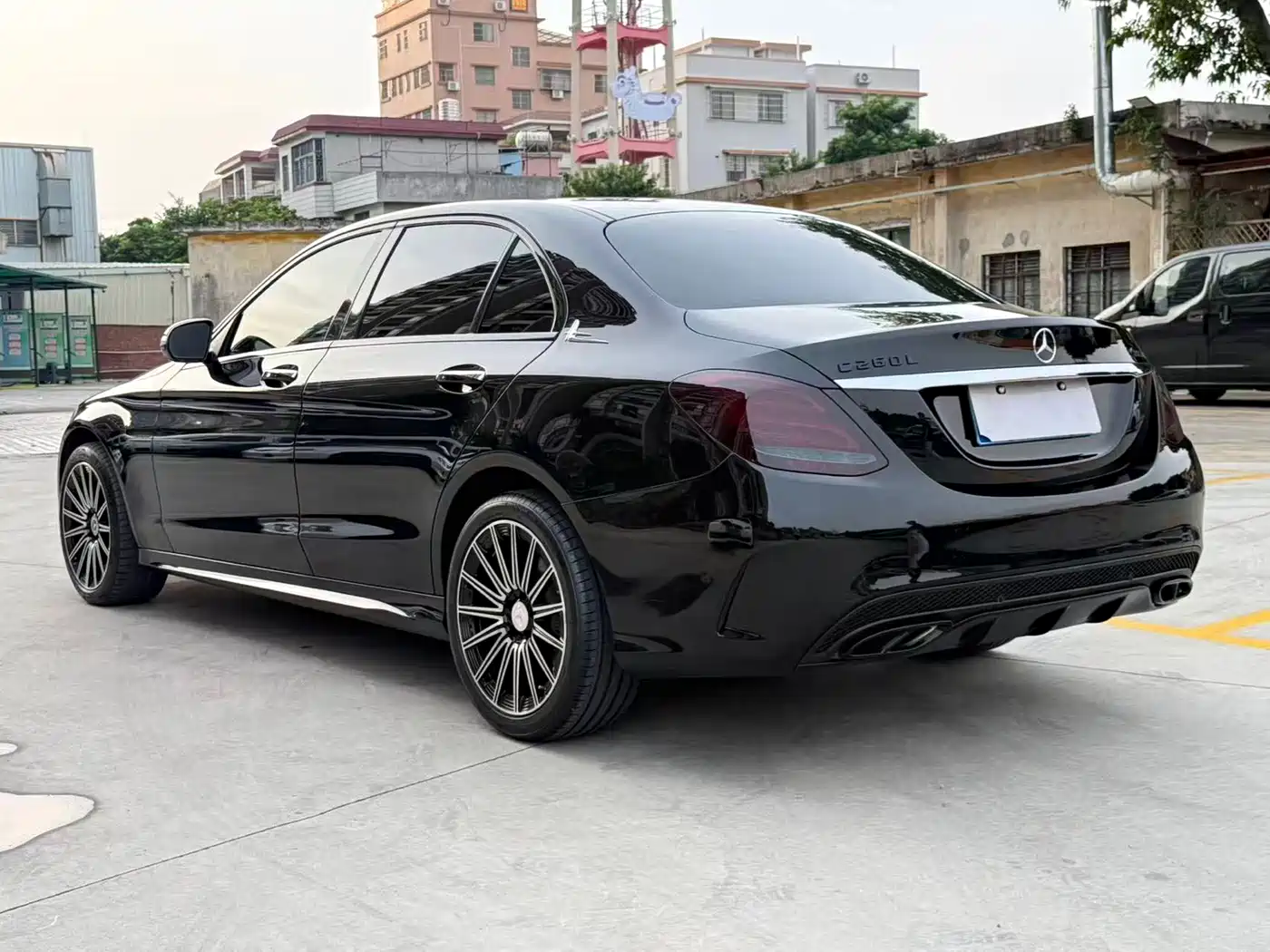 Mercedes-Benz C-Class 2016 2015 C 200 L 4MATIC