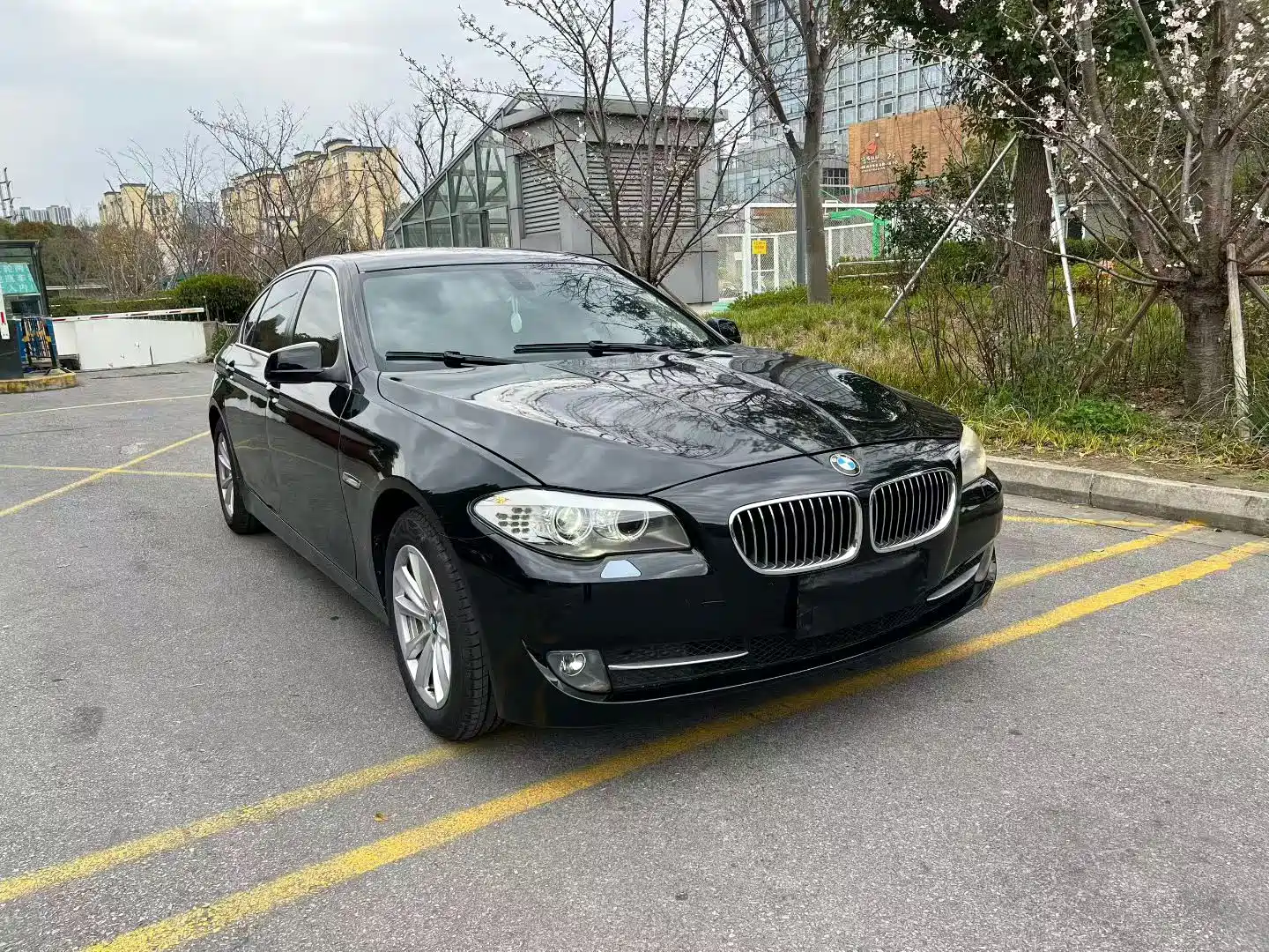 صورة 3 - BMW 5 Series