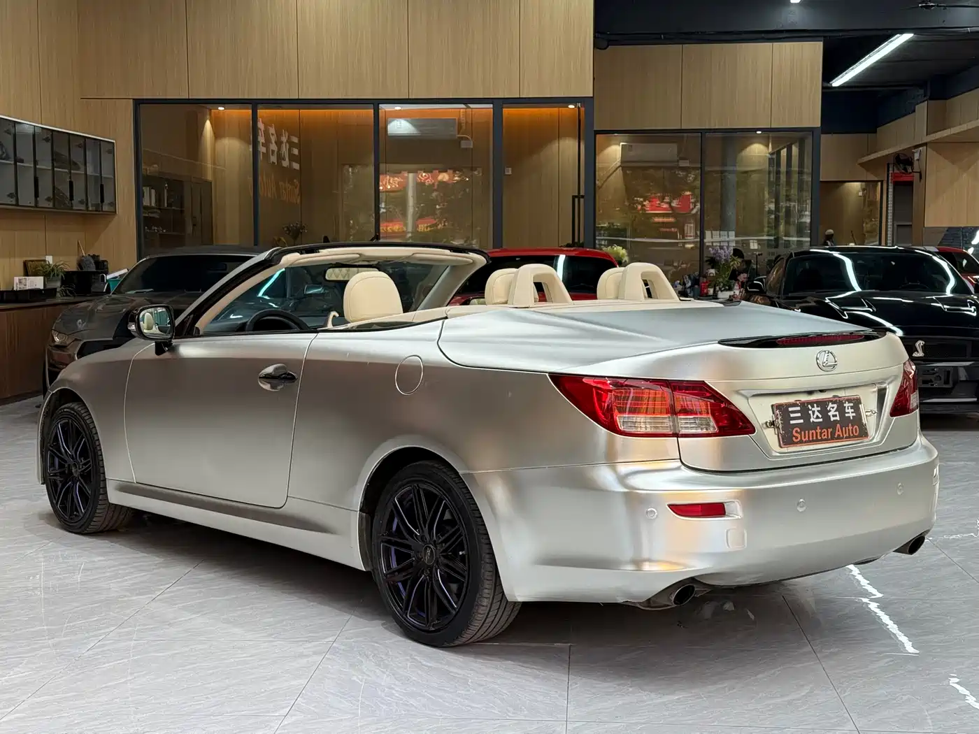 Lexus IS 2009 300C фото 4