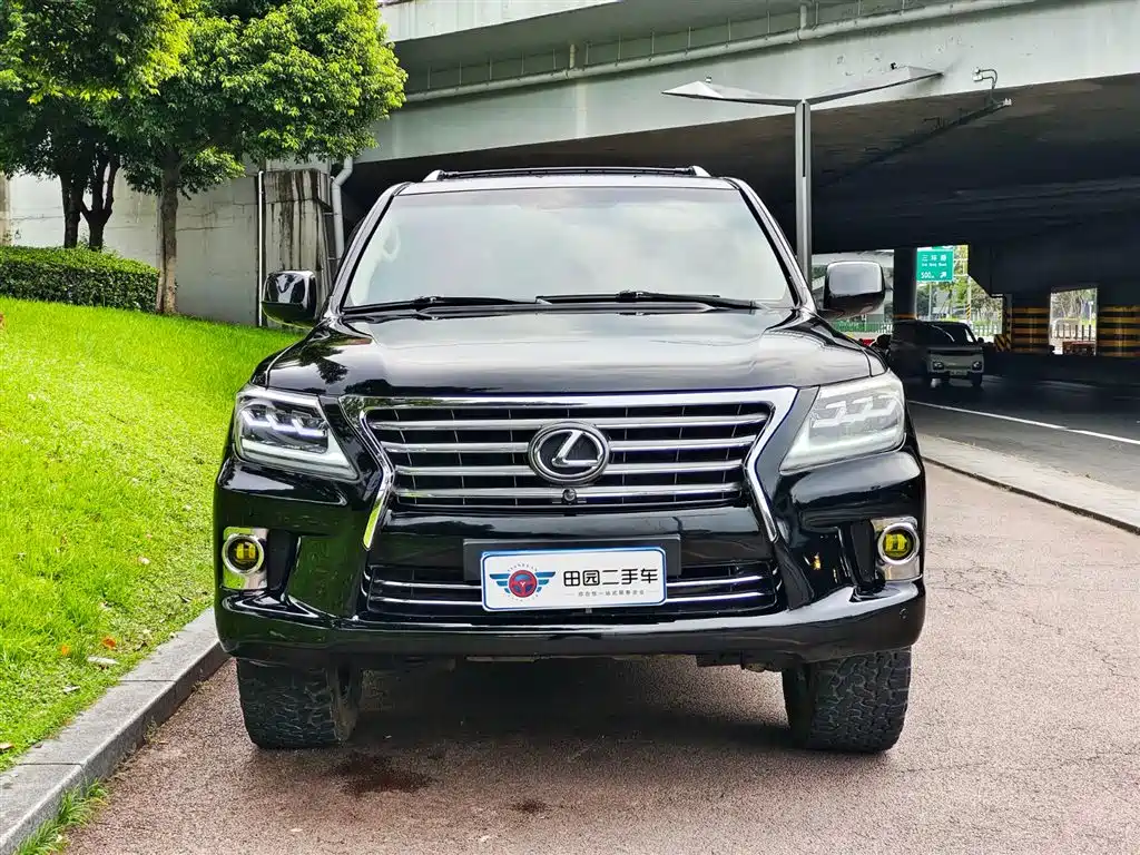 Lexus LX 2009 570 фото 2