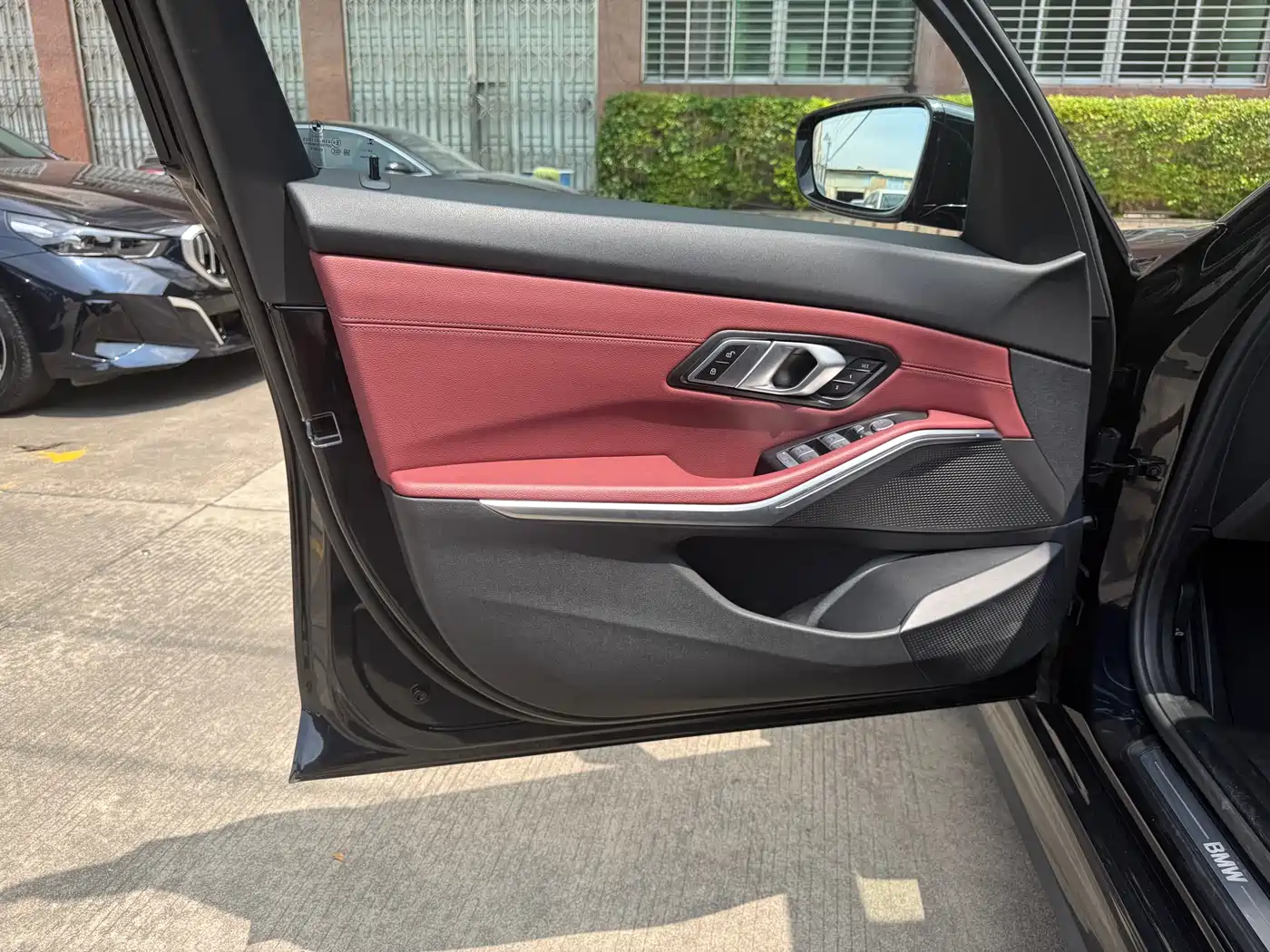 BMW i3 2025 eDrive 40 L Shadow Night Sport Package фото 8