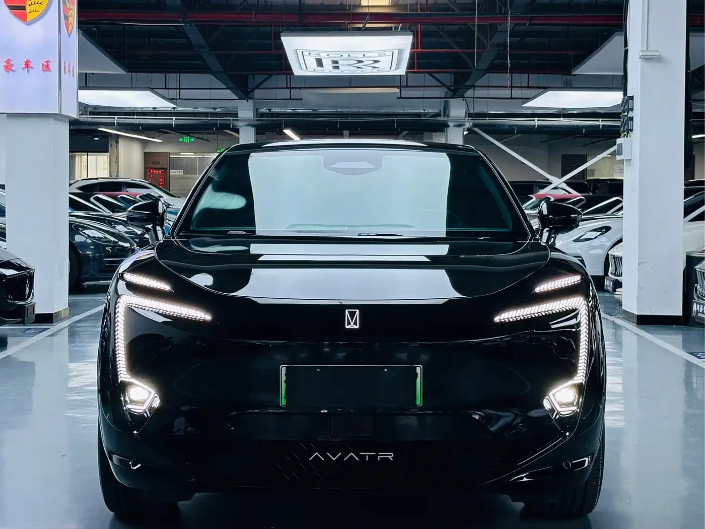 2025 Avatr 11