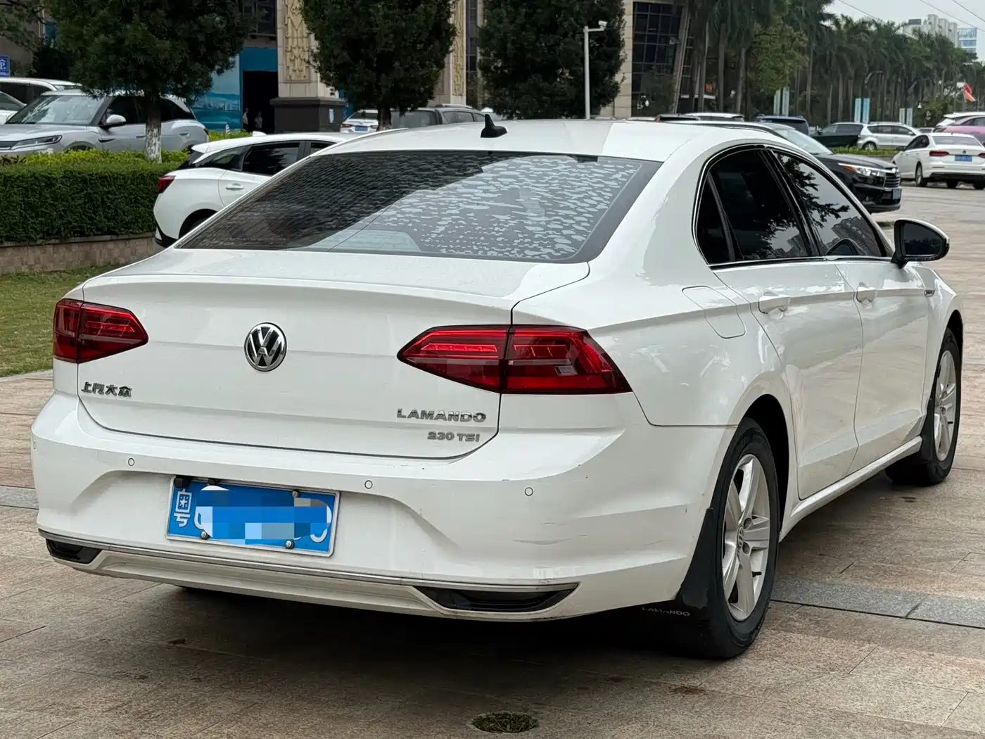 Volkswagen Lamando 2021 230TSI DSG Fashion Edition фото 9