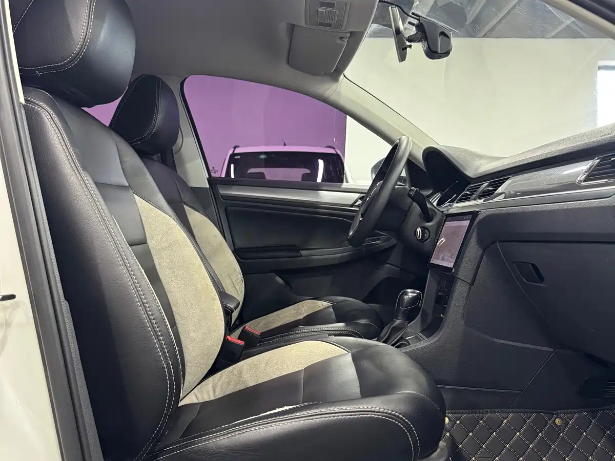 Volkswagen Bora 2016 Model 1.6L Automatic Fashion фото 20