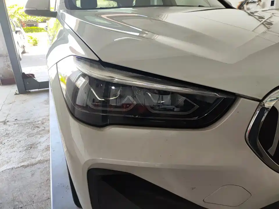 BMW X1 2022 sDrive20Li Fashion фото 12