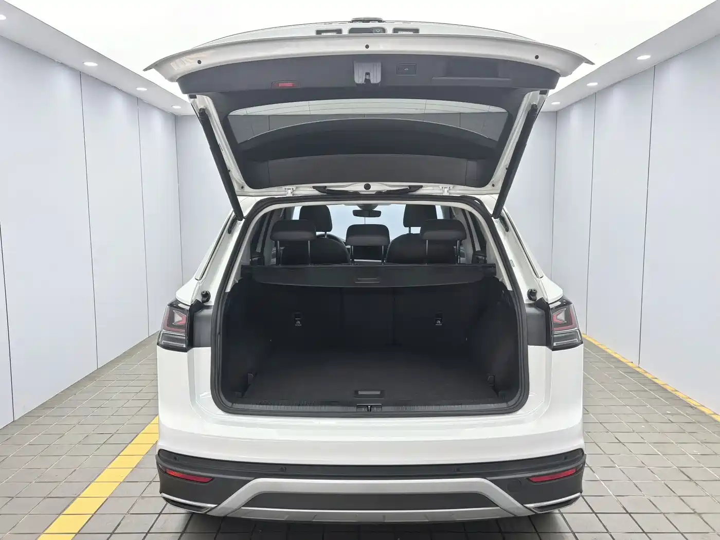 Volkswagen Tayron 2023 280TSI 2WD Luxury Plus Advanced Edition фото 20