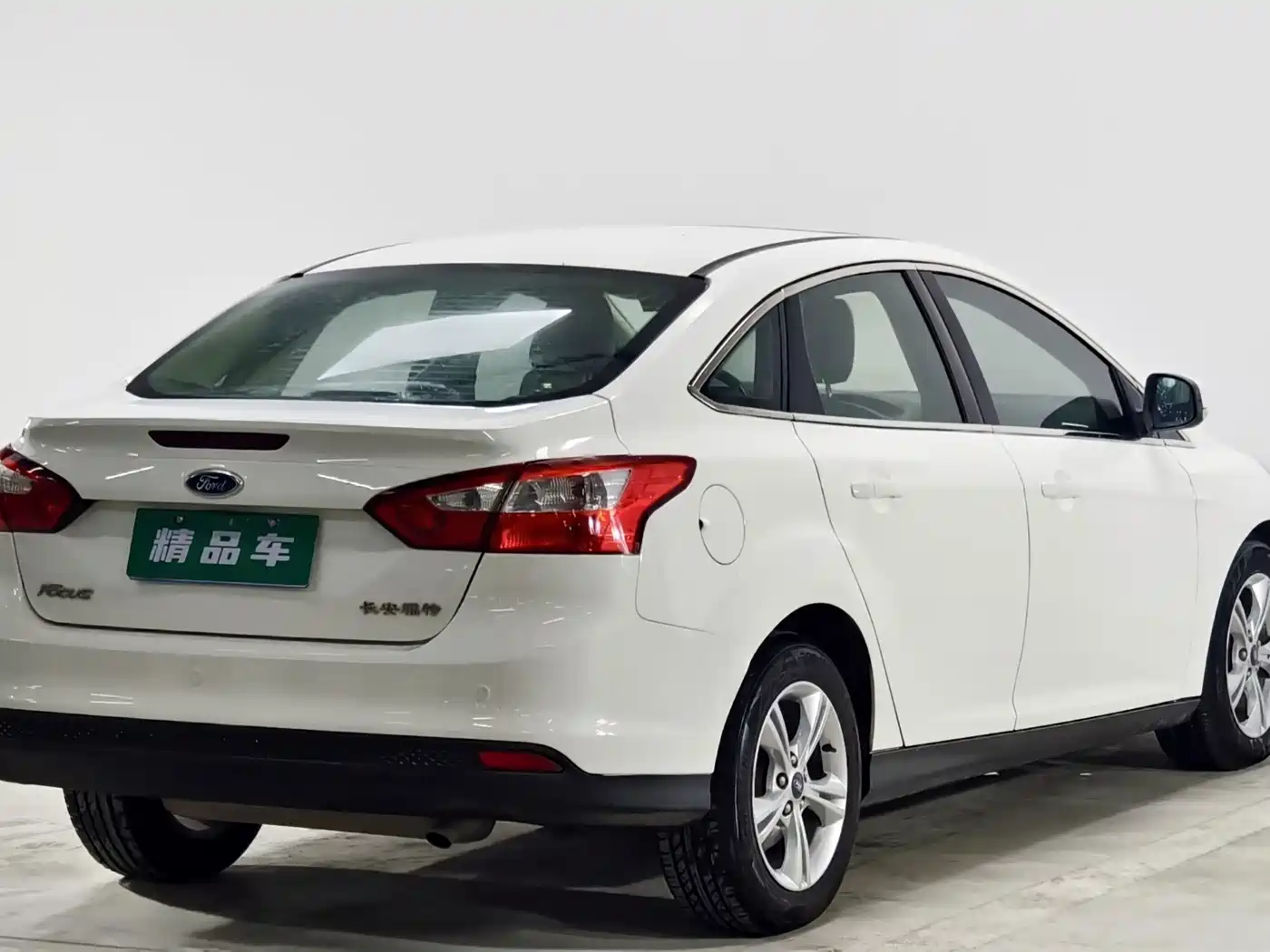 Фото 4 - Ford Focus