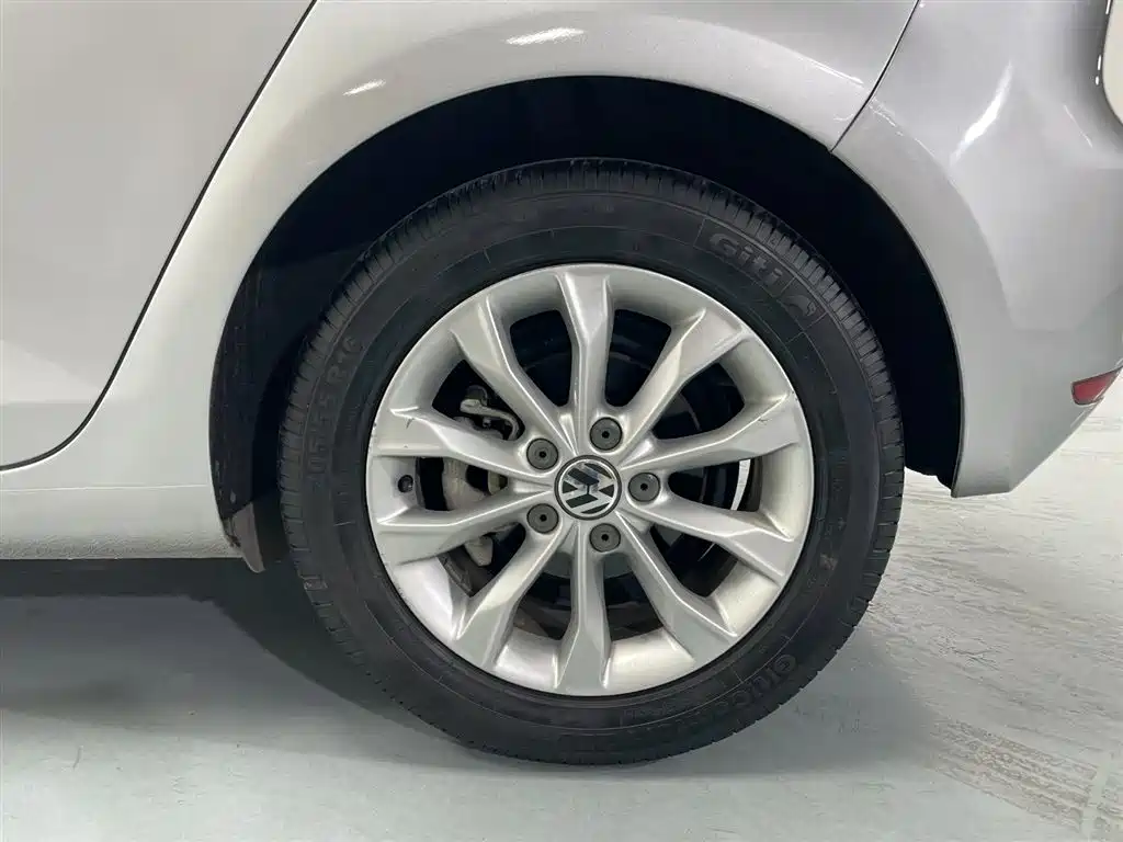 Volkswagen Golf 2012 1.6 Automatic Comfort Type фото 13