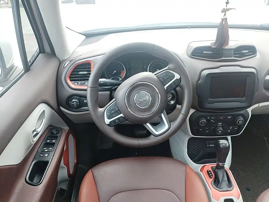 Jeep Renegade 2018 2018 Connected Large Screen Edition 180T Automatic High Energy