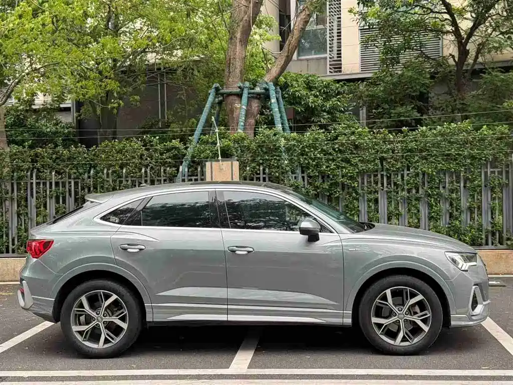 Audi Q3 Sportback 2020 40 TFSI Fashion фото 4