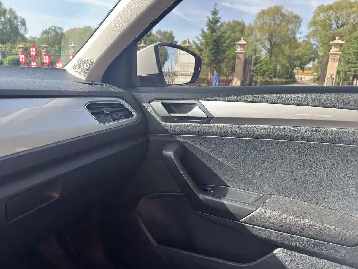Volkswagen T-ROC 2022 280TSI DSG 2WD Elite PLUS фото 11