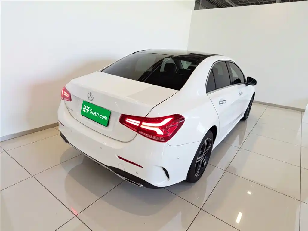 Mercedes-Benz A-Class 2022 A 200 L Sport Sedan Style фото 7