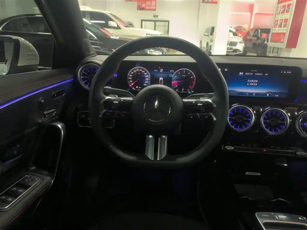 Mercedes-Benz A-Class 2025 A 200 L Fashion Edition фото 7