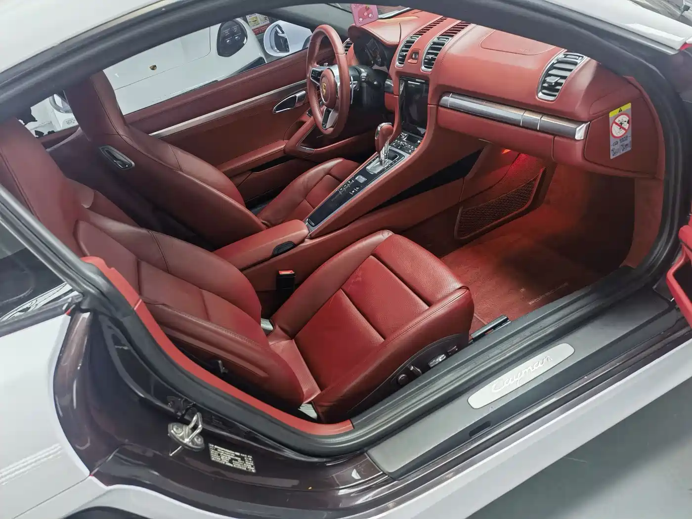 Porsche Cayman 2013 Cayman 2.7L фото 9