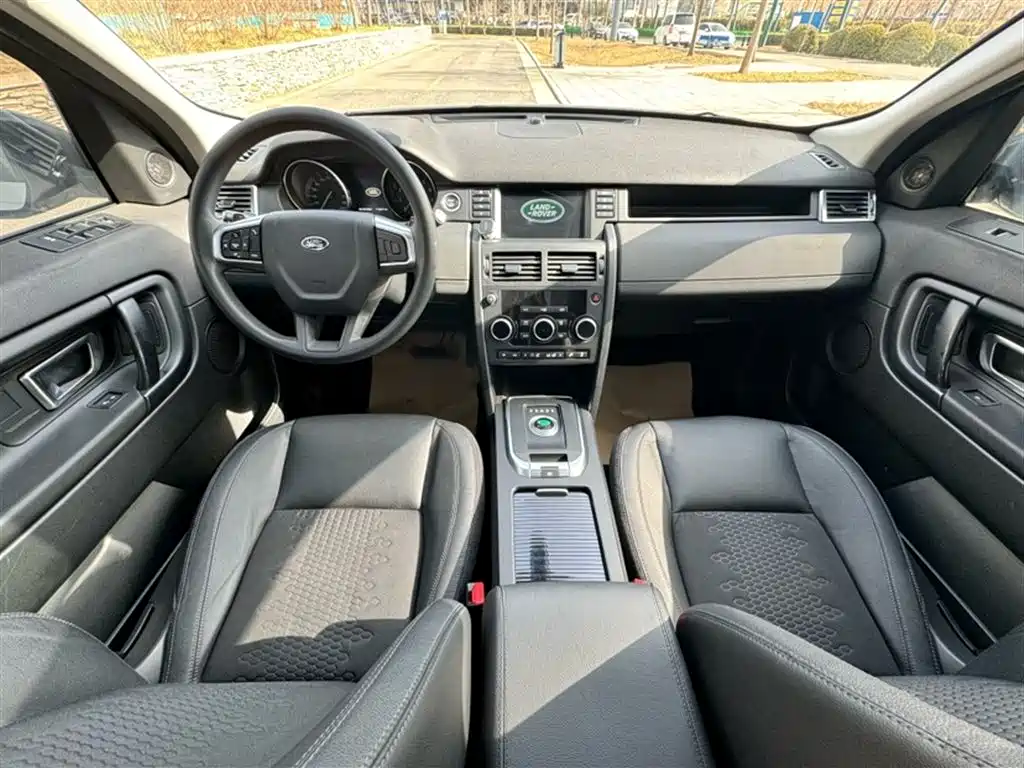 Land Rover Discovery Sport 2016 2.0T S фото 14