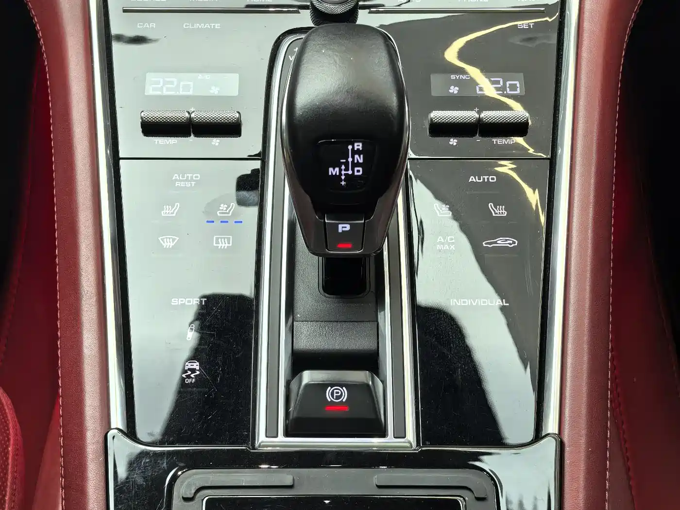 Porsche Panamera 2019 Panamera 4 Executive Long Wheelbase 2.9T фото 21