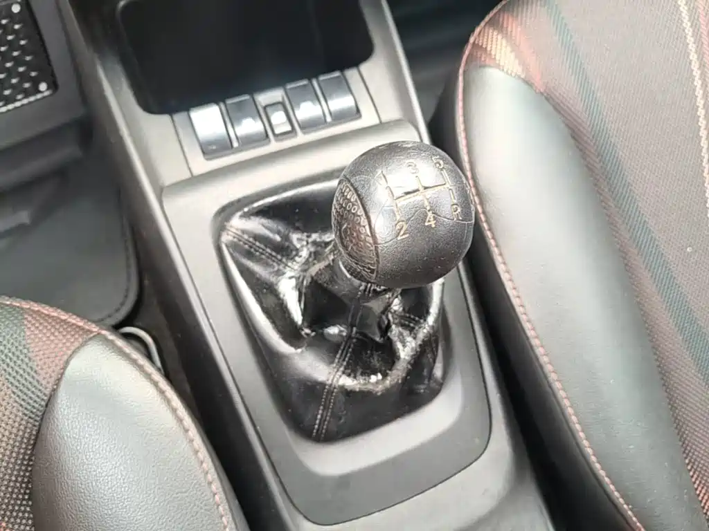 Chevrolet Sail 2014 2013 Sedan 1.4L Manual Ideal Happiness Edition
