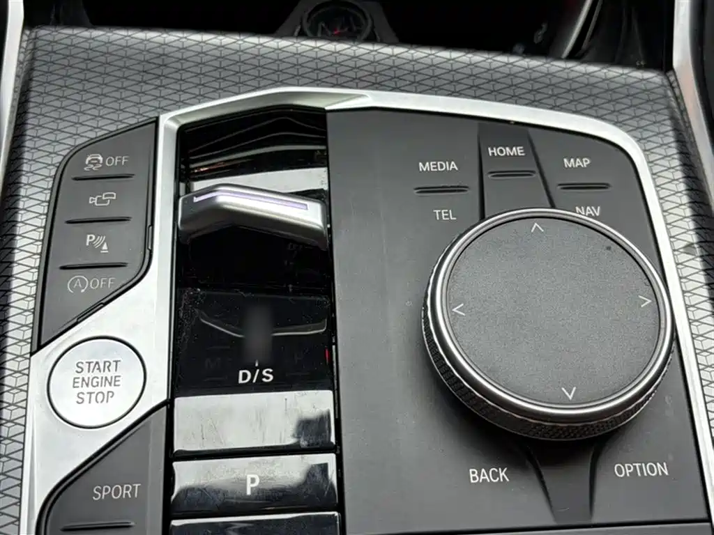 BMW 3 Series 2023 325Li M Sport Black Night Package фото 6