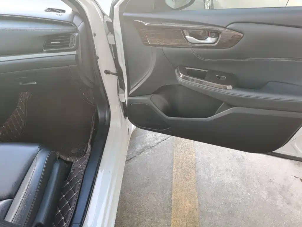 Honda ENVIX 2019 2019 180TURBO CVT Joy Edition China VI