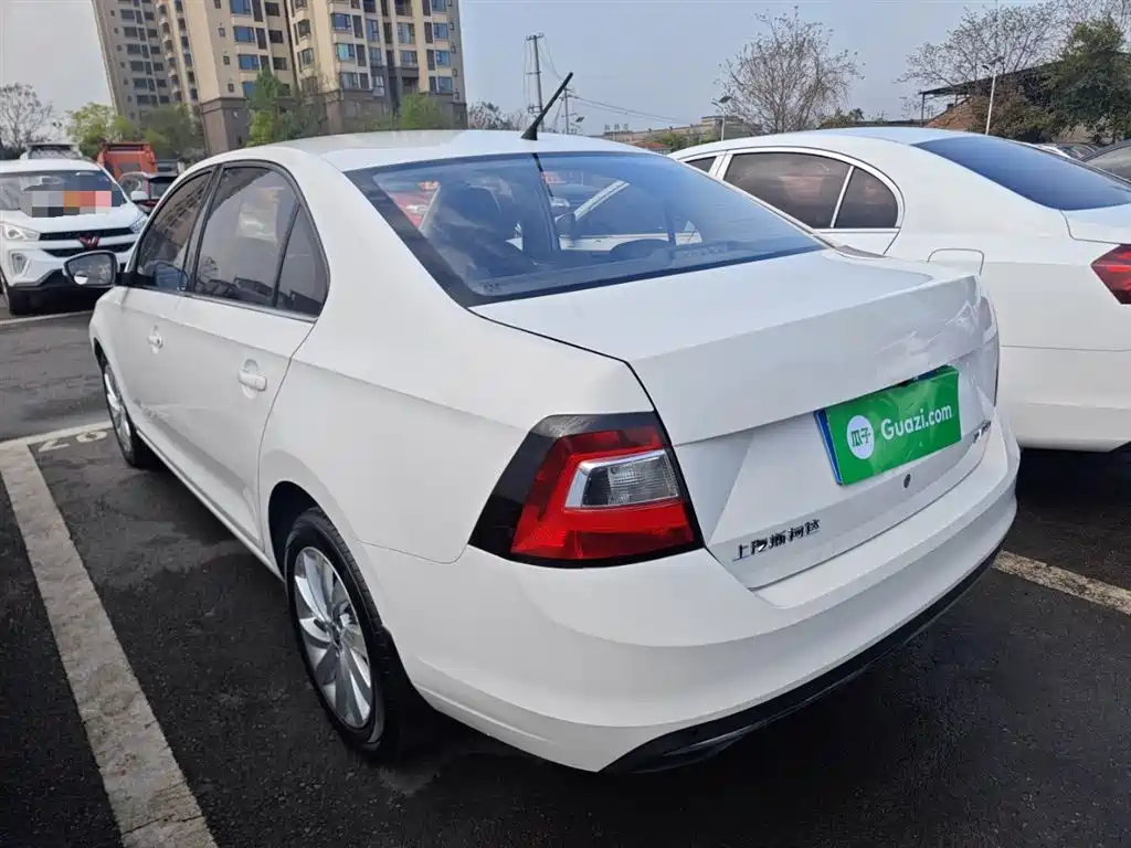 Škoda Rapid 2019 1.5L Manual Comfort Version China VI фото 5