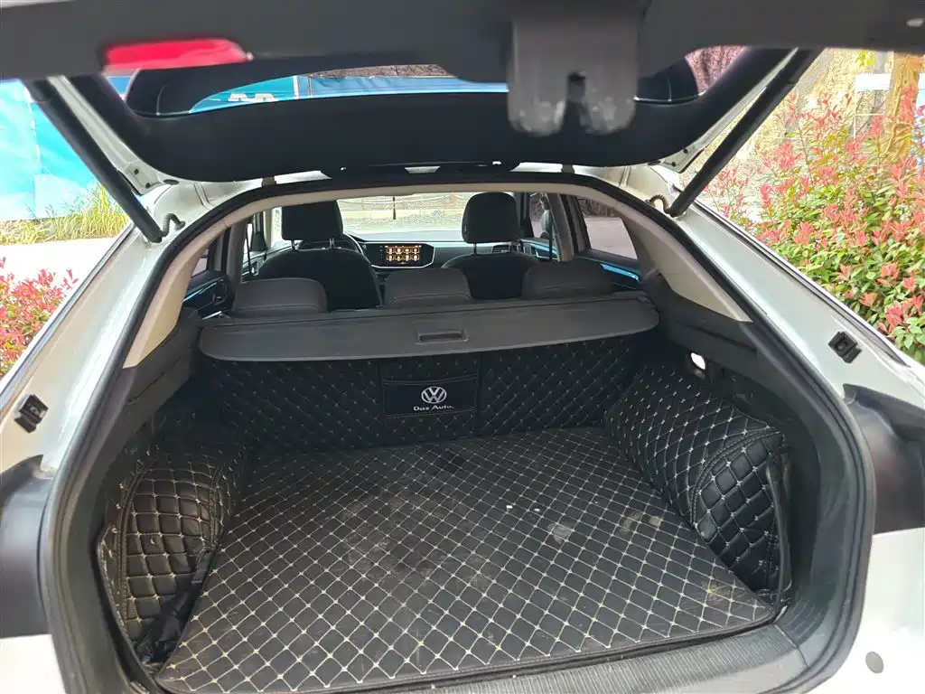 Volkswagen Tayron X 2020 330TSI 2WD Premium Smart Edition фото 19