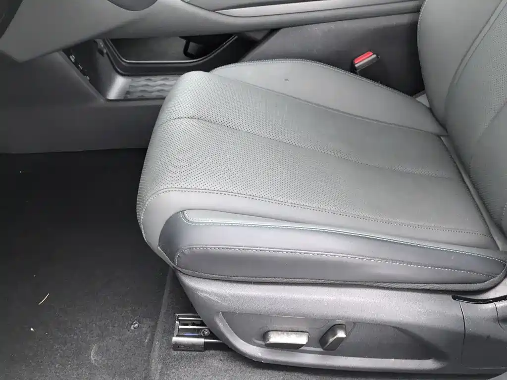 BYD Qin L 2025 2024 DM-i 80KM Superior
