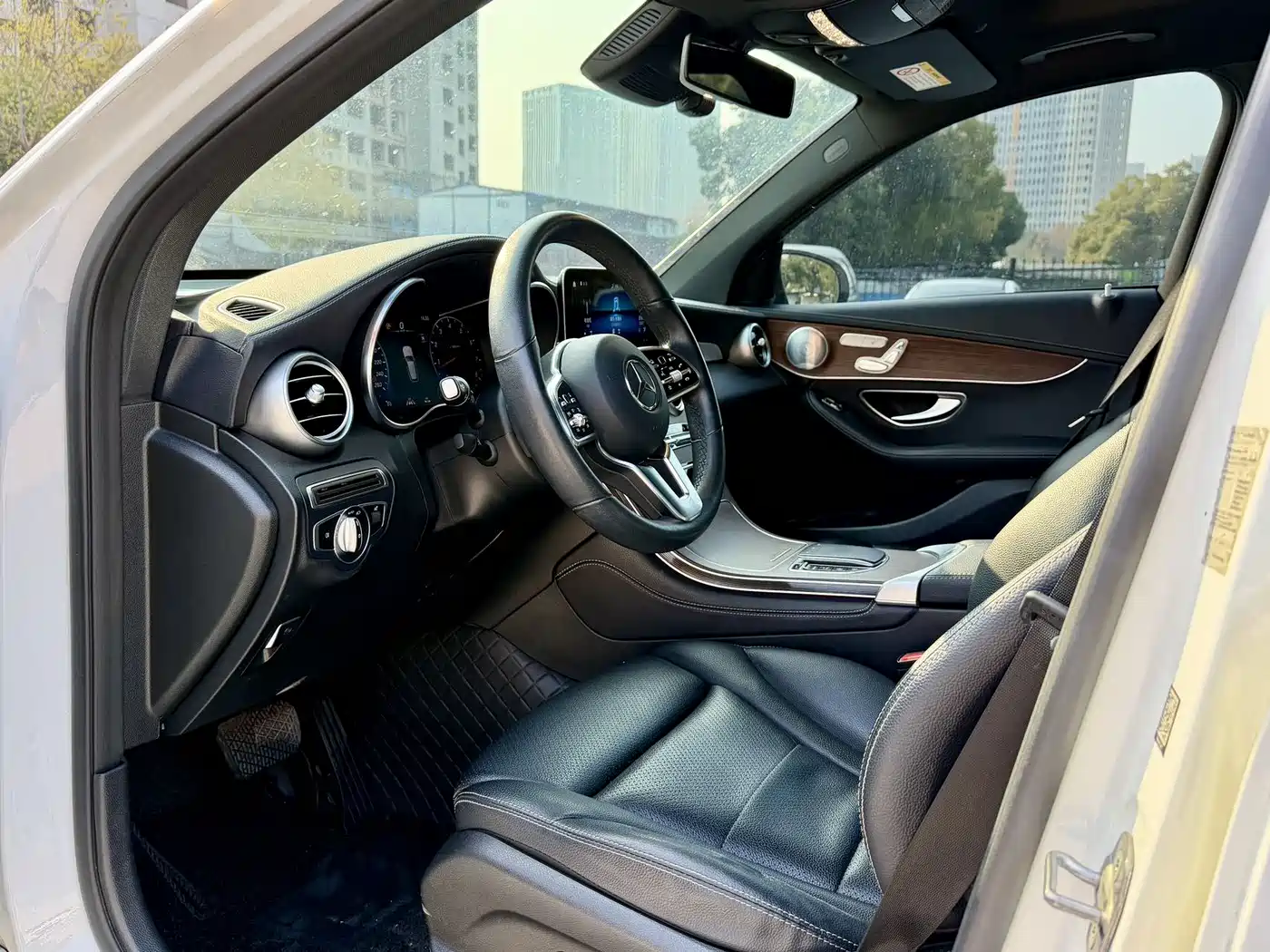 Mercedes-Benz GLC 2021 GLC 300 L 4MATIC Sporty фото 10