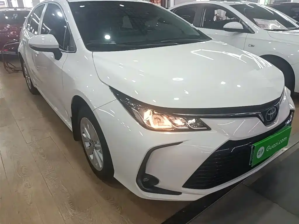Toyota Corolla 2021 1.2T S-CVT Elite PLUS Edition фото 4
