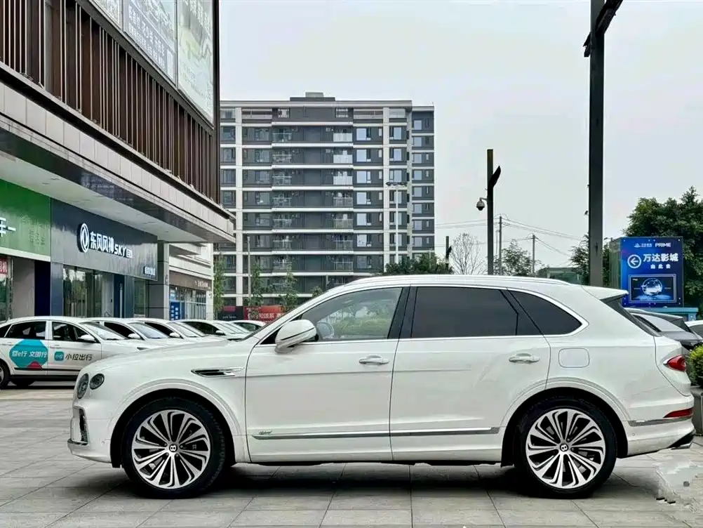 Bentley Bentayga Hybrid 2022 2021 3.0T PHEV