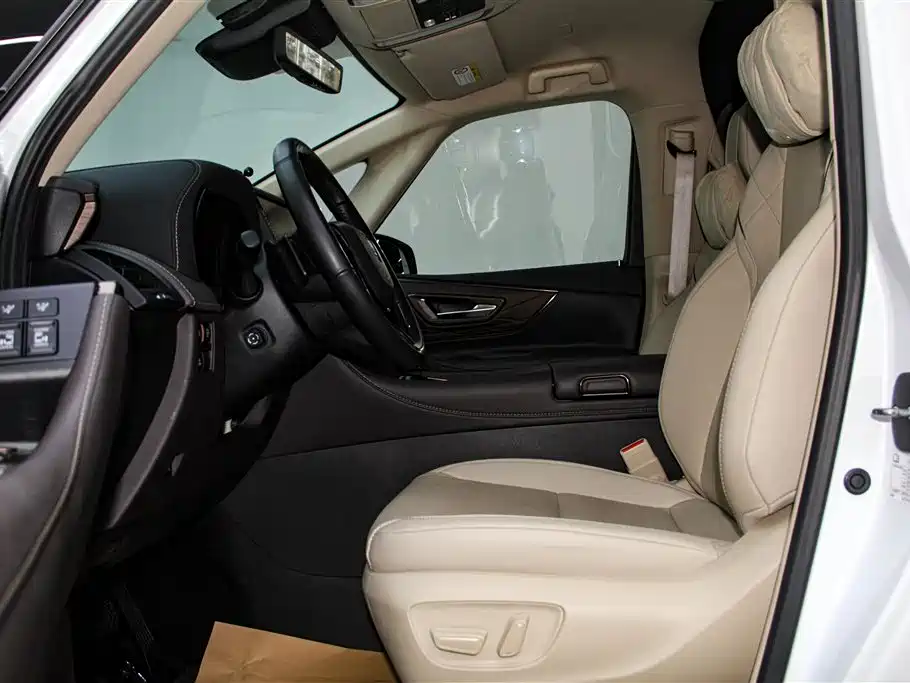 Toyota Vellfire 2024 Crown Hybrid 2.5L Executive Premium Edition фото 25