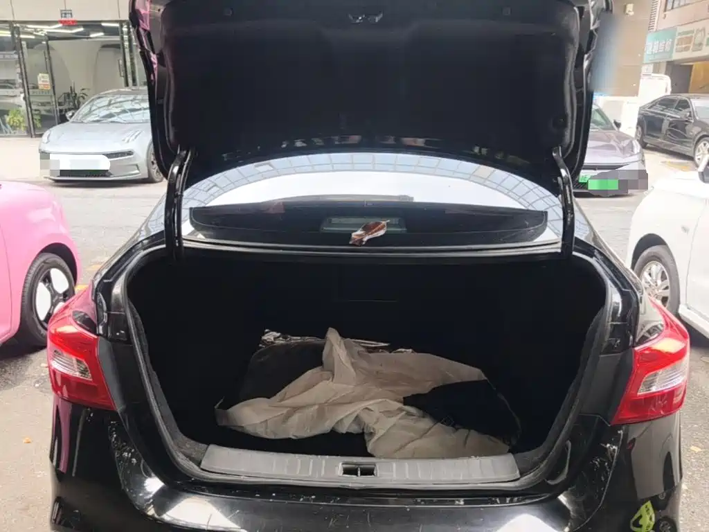 Nissan SYLPHY, миниатюра 19