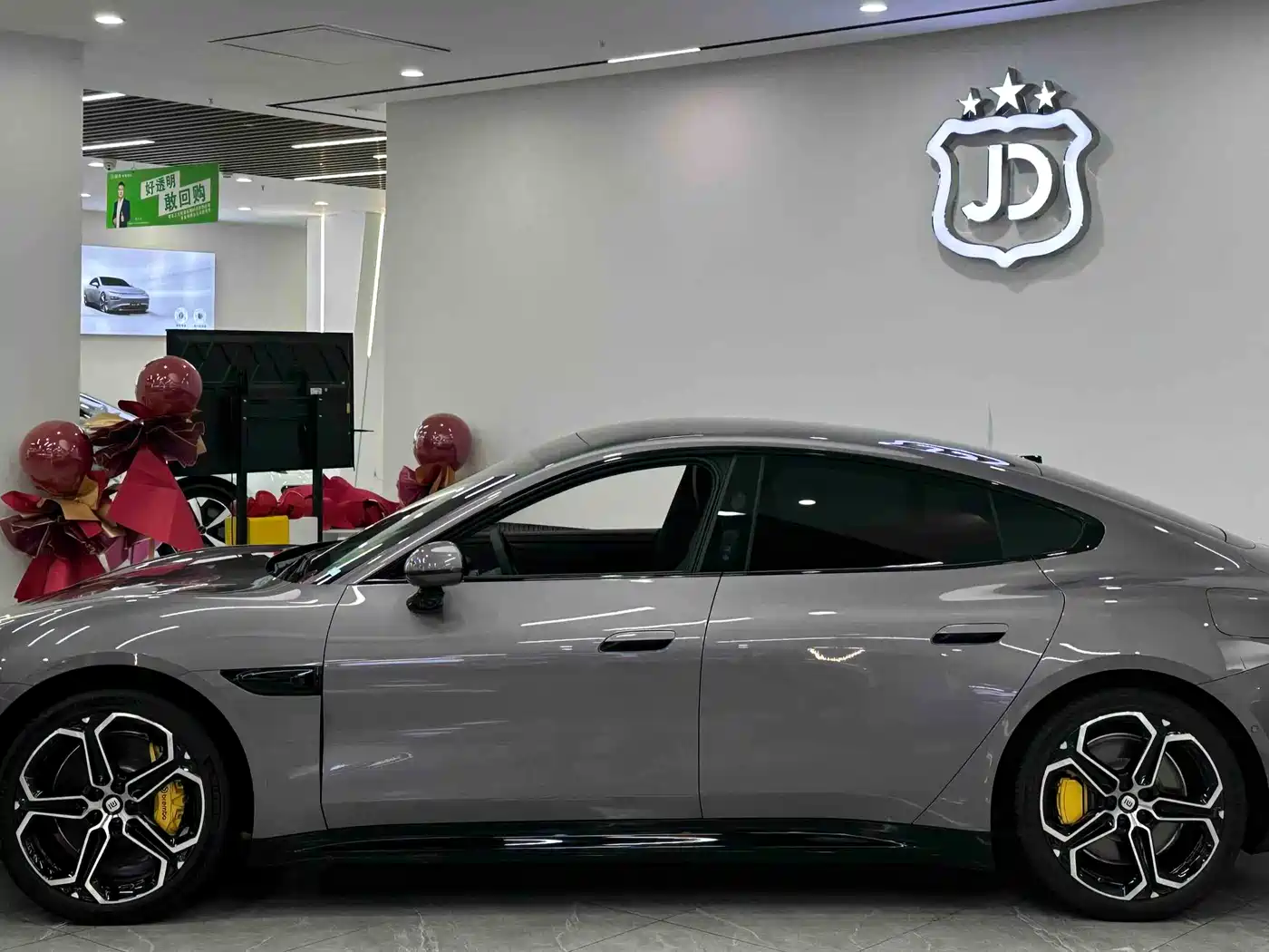 XIAOMI CAR XIAOMI SU7