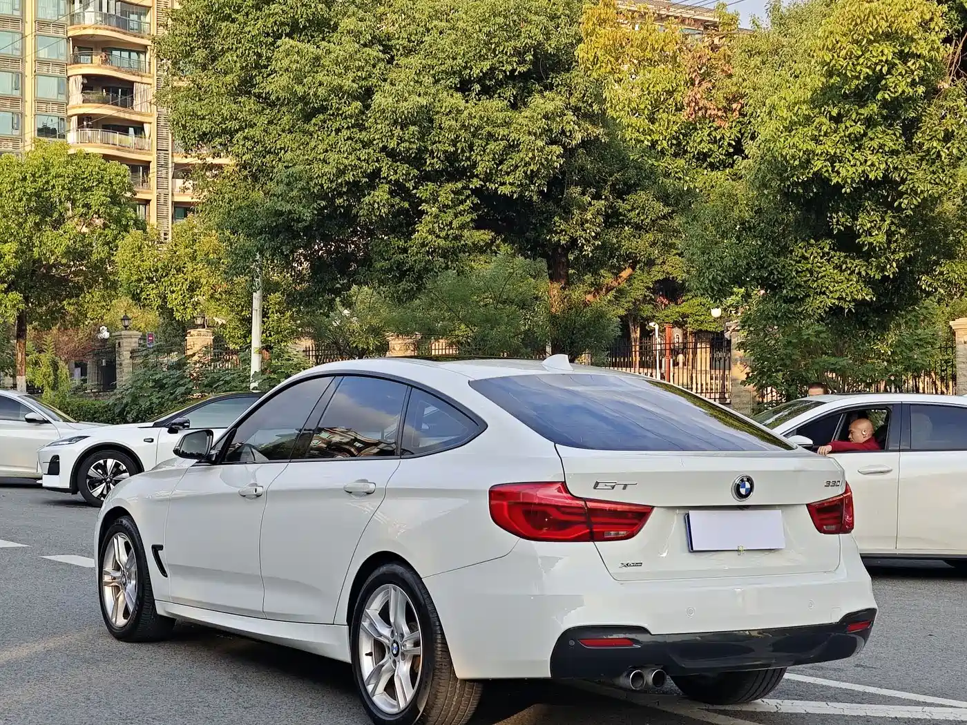 BMW 3 Series GT 2017 330i xDrive M Sport фото 6