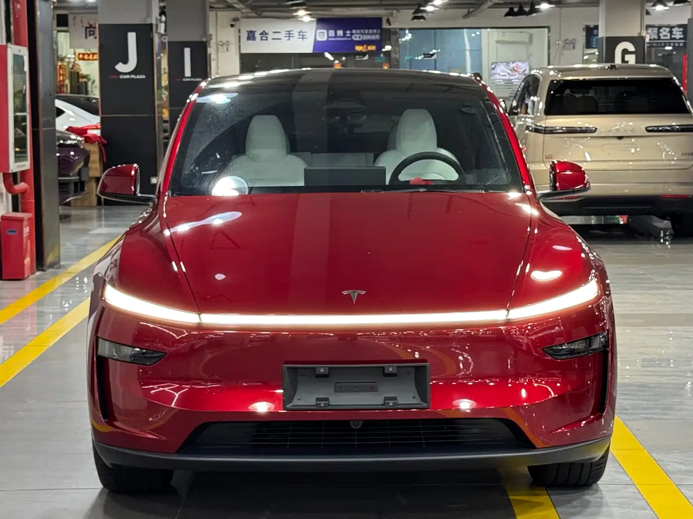 TESLA MODEL Y