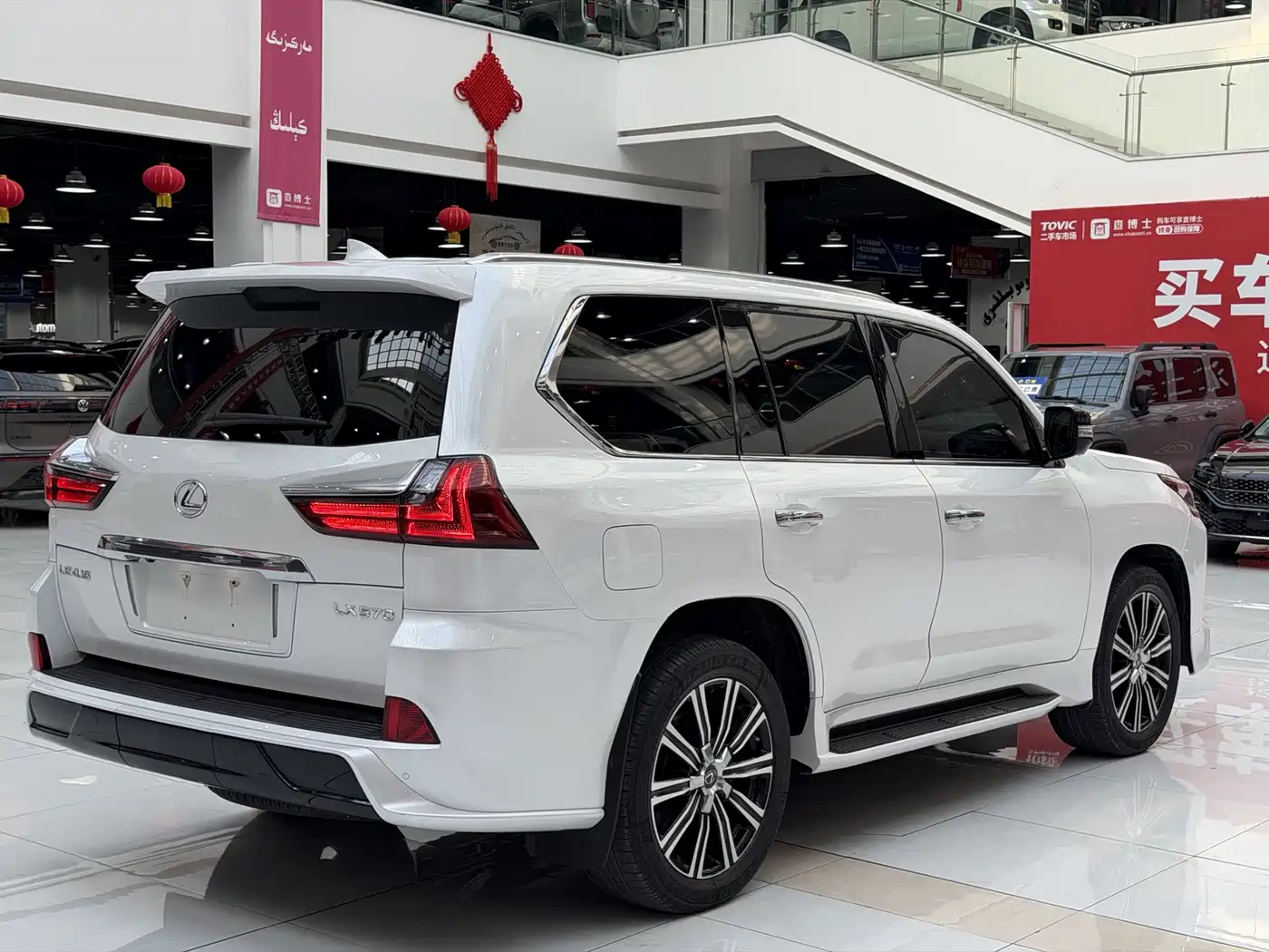 Lexus LX 2019 570 Peak Special Edition фото 20