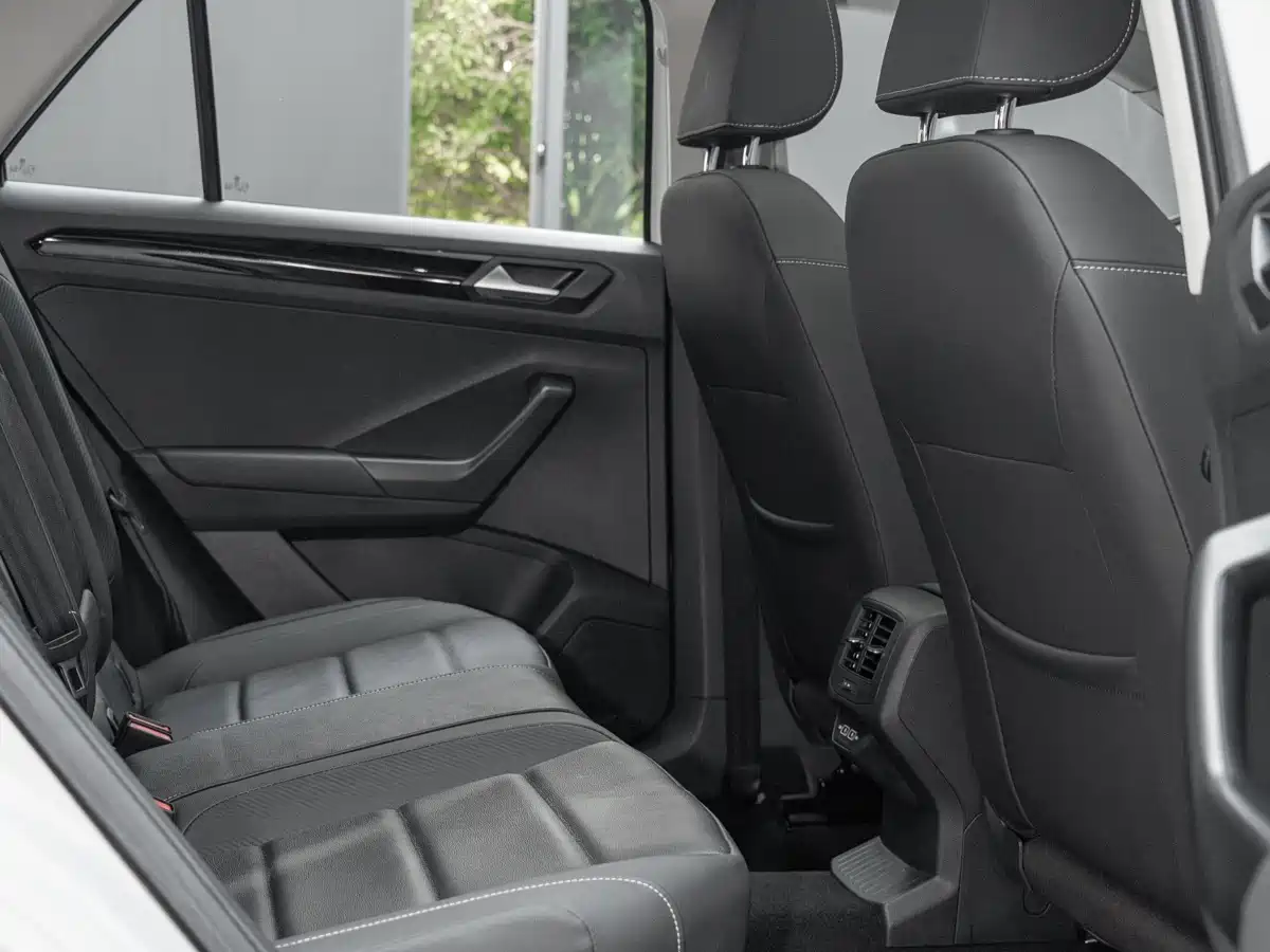 Volkswagen T-ROC 2022 280TSI DSG 2WD Comfort PLUS фото 15