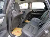 Photo 8 - Volvo V90