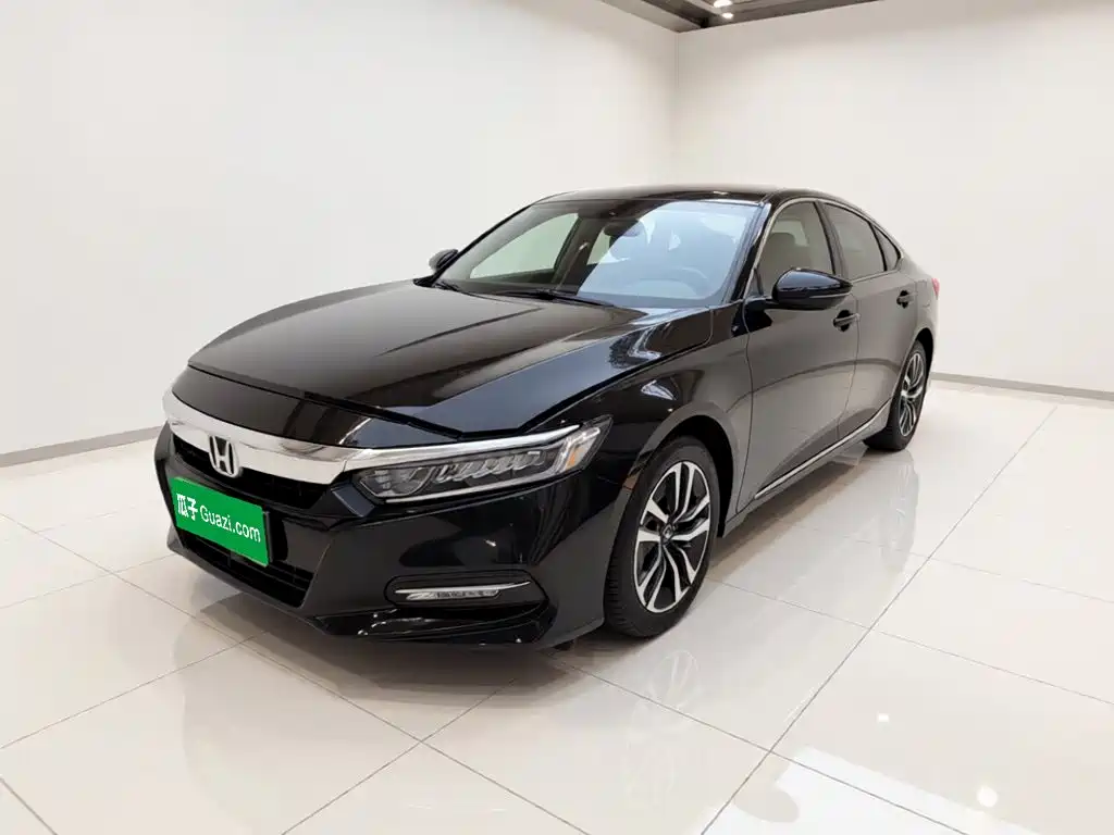 Фото 1 - Honda Accord