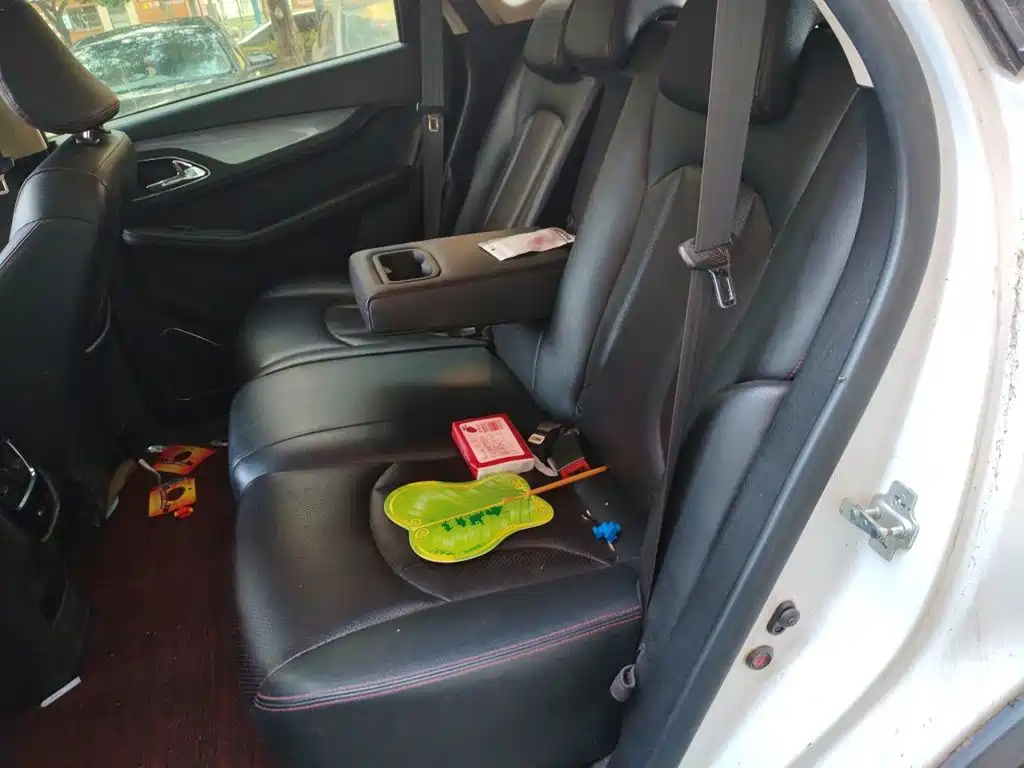 Baojun 560 2015 2015 1.8L Manual Luxury