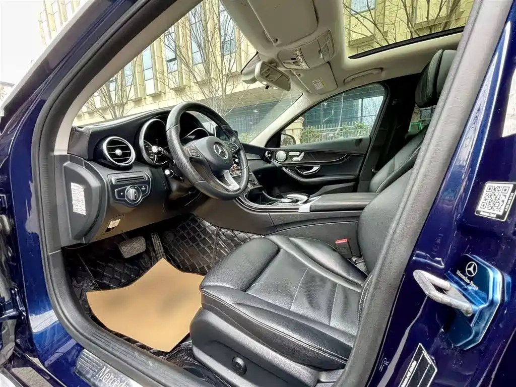 Mercedes-Benz C-Class 2017 Facelift C 200 L Sport Edition фото 13
