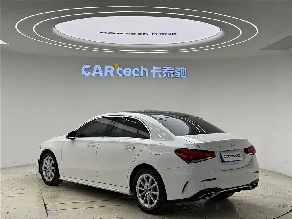 Mercedes-Benz A-Class 2022 A 200 L Sport Sedan Dynamic фото 11