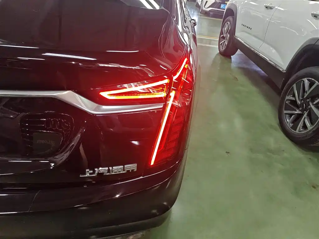 Cadillac CT6 2022 28T Premium фото 24