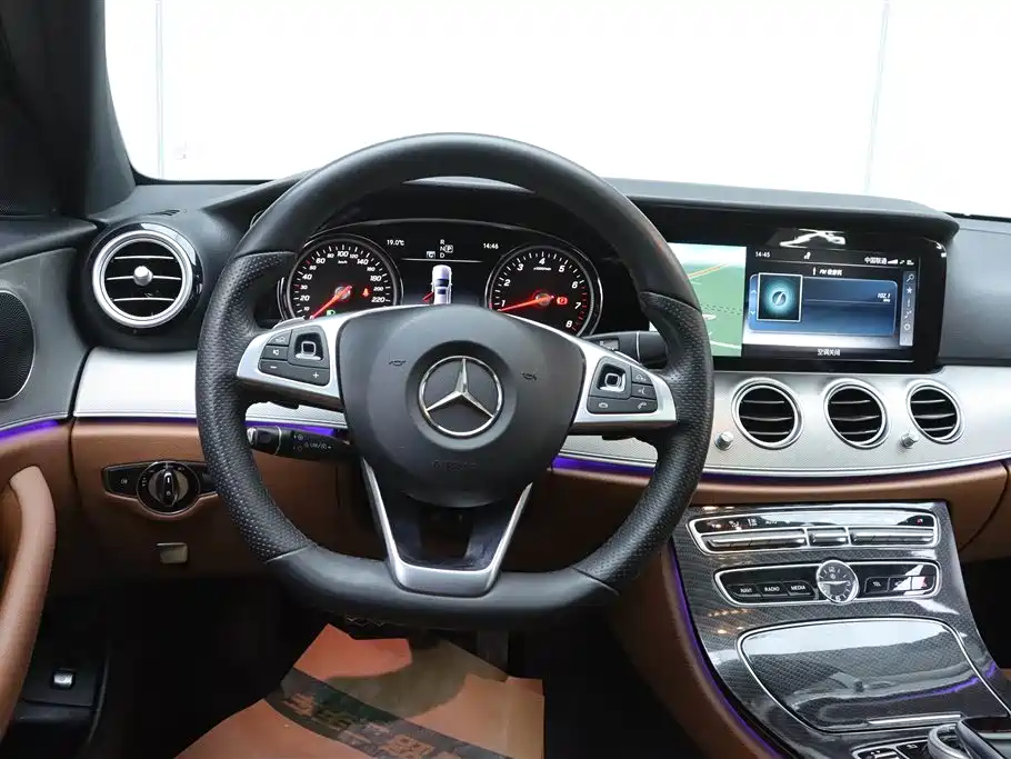 Mercedes-Benz E-Class 2017 Facelift E 200 Sport 4MATIC фото 30