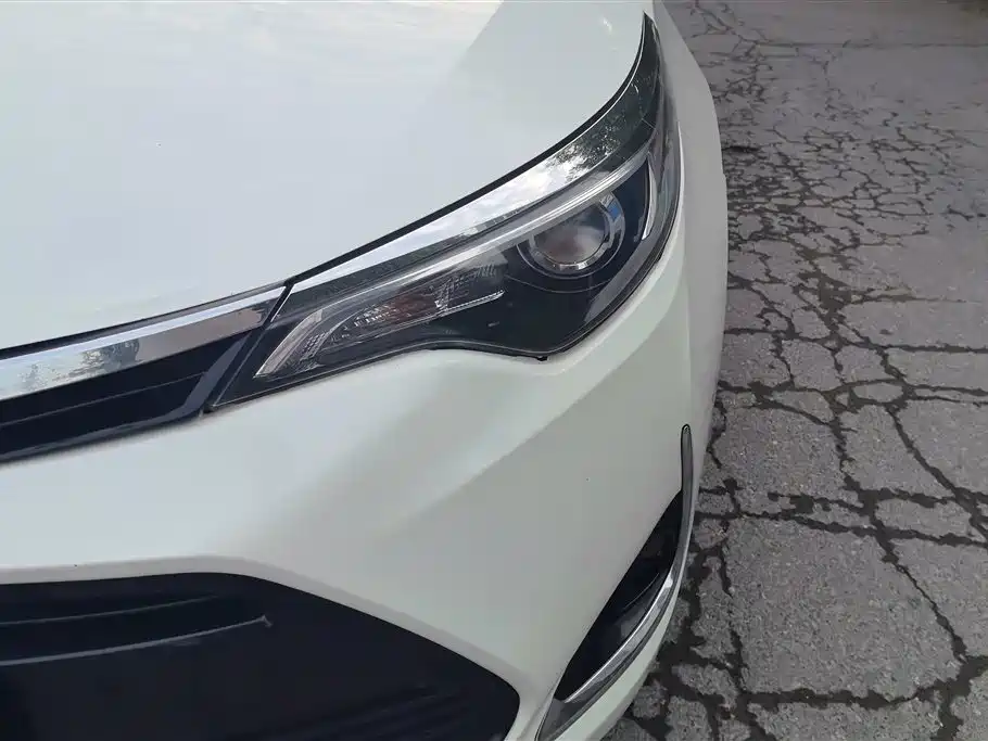 Toyota Levin 2017 Facelift 185T Manual Elite (China V) фото 5