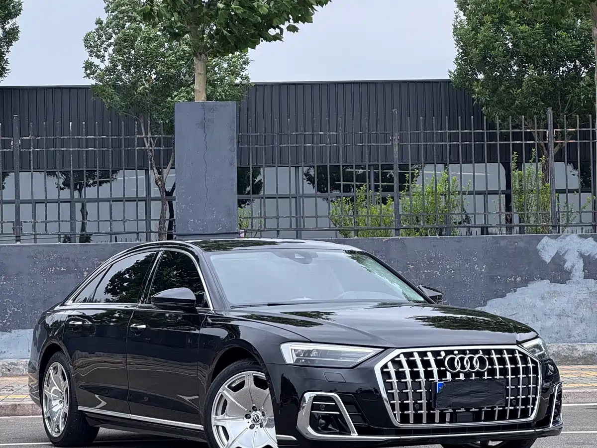 Audi A8 2021 A8L 50 TFSI quattro Comfort фото 2