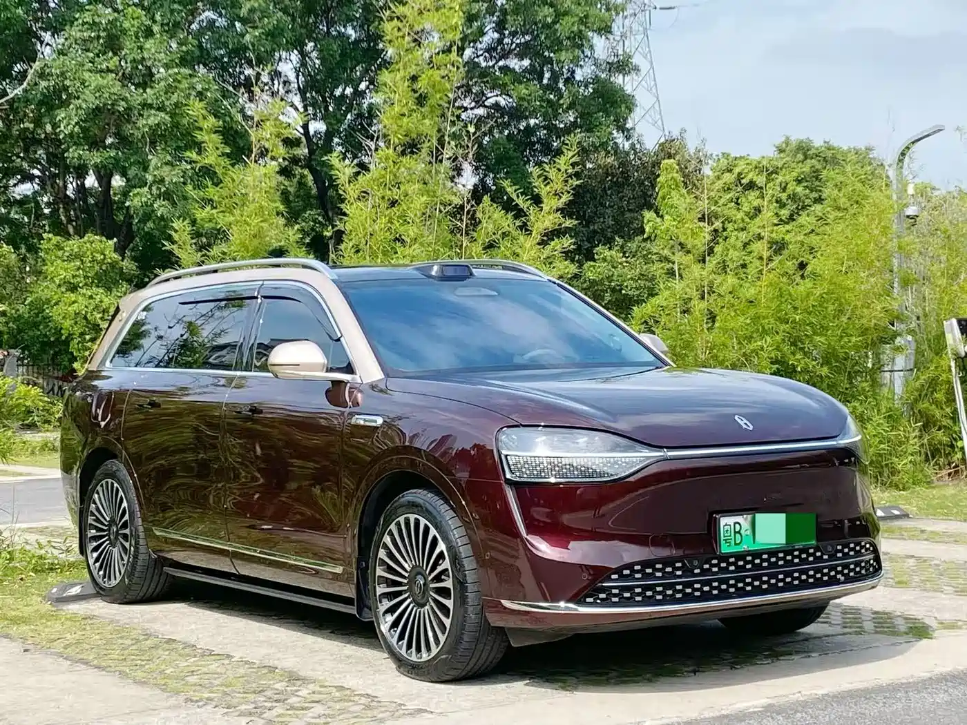 AITO Wenjie AITO M9 2025 Extended Range Ultra 52kWh 6-Seater фото 2