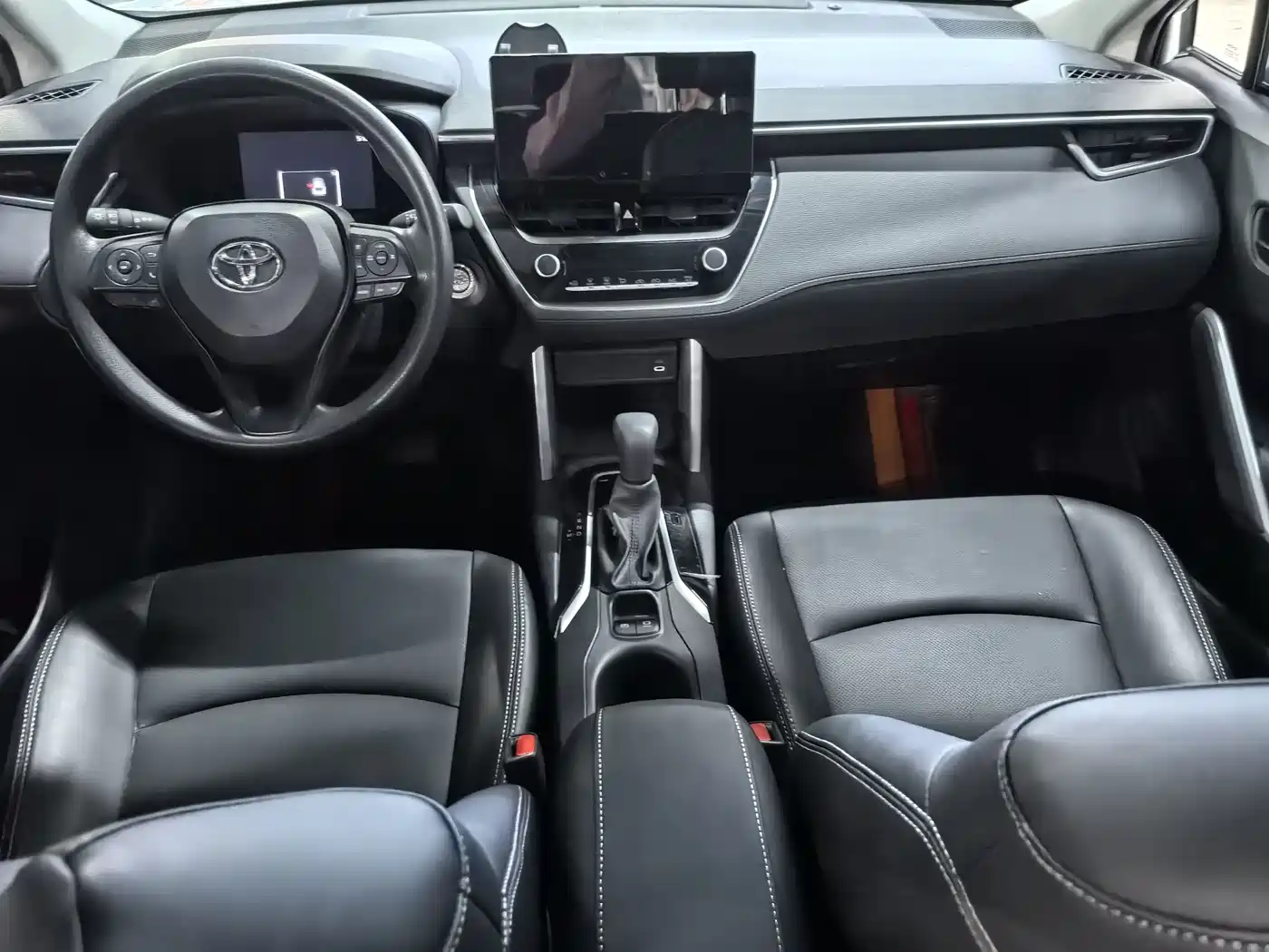 Toyota Corolla Cross 2023 2.0L Luxury Edition фото 8